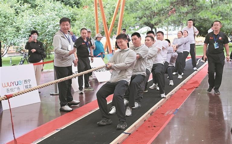 健身表演精, 西宁市中心, YQ