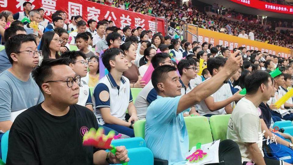wAA, inews, 此前曾在南